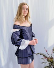 Soft Drop: 17th century inspired set